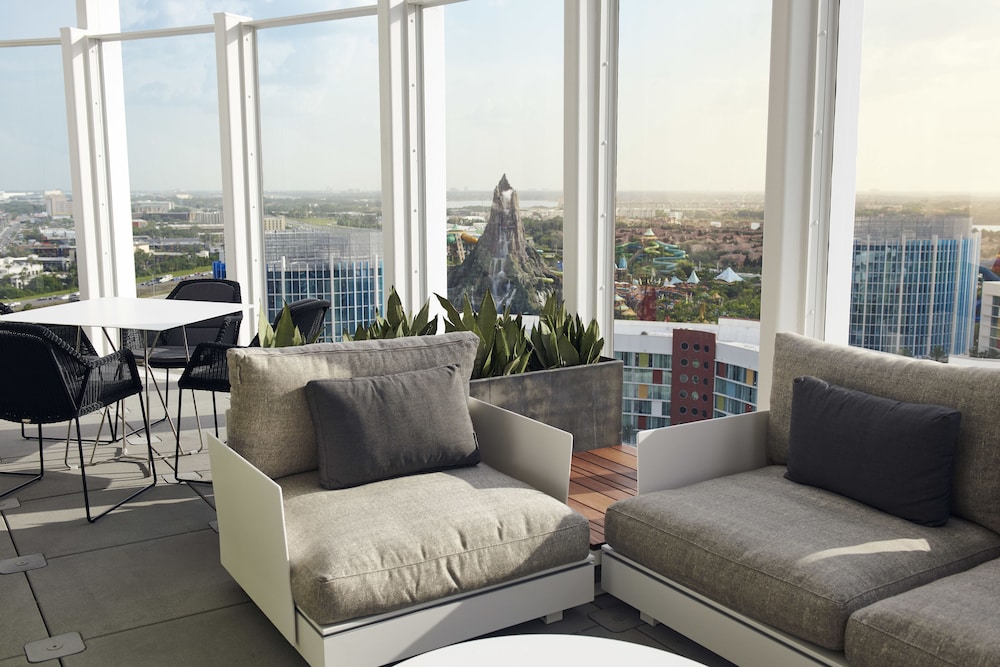 Universal's Aventura Hotel — Hotel rooms in Orlando, Florida