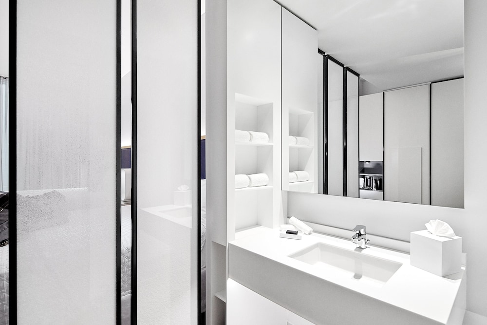 Universal's Aventura Hotel — Hotel rooms in Orlando, Florida
