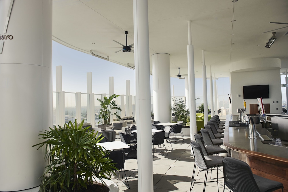 Universal's Aventura Hotel — Restaurant & bars in Orlando, Florida