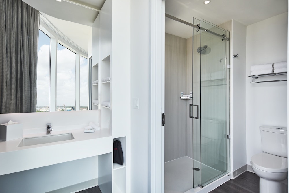 Universal's Aventura Hotel — Hotel rooms in Orlando, Florida