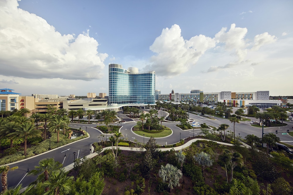 Universal's Aventura Hotel — Hotel building in Orlando, Florida