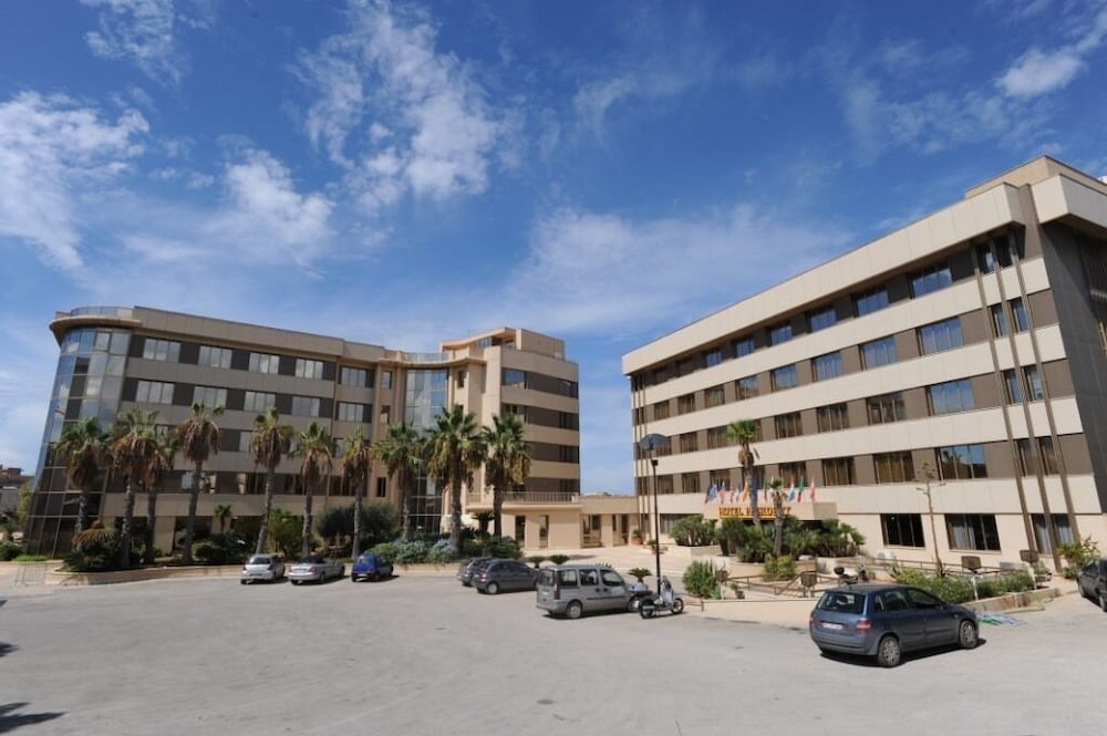 Hotel President — Hotel building in Marsala, Sicily