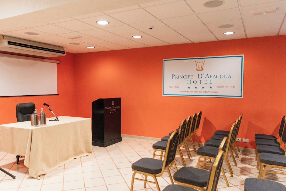 Modica Inn Centro, BW Premier Collection — Hotel building in Modica, Sicily