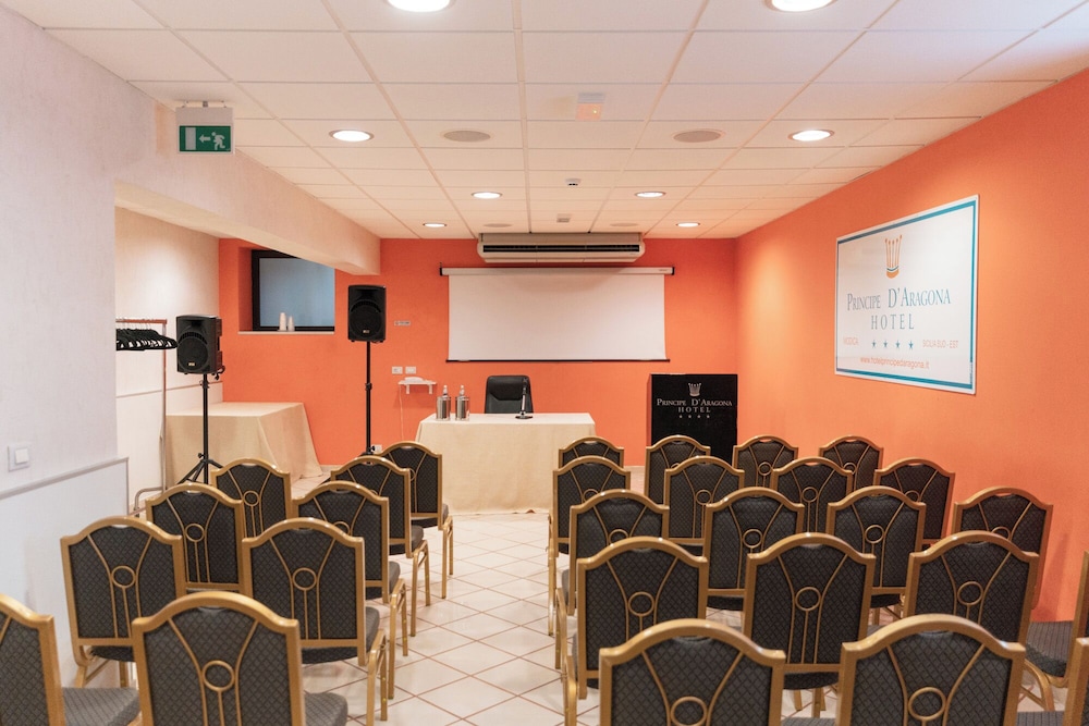 Modica Inn Centro, BW Premier Collection — Hotel building in Modica, Sicily