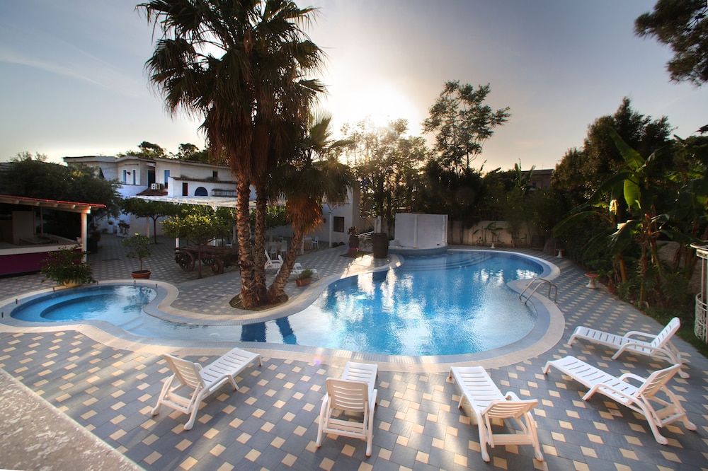 Regent Beach Hotel & Apartments - zdjęcie 3