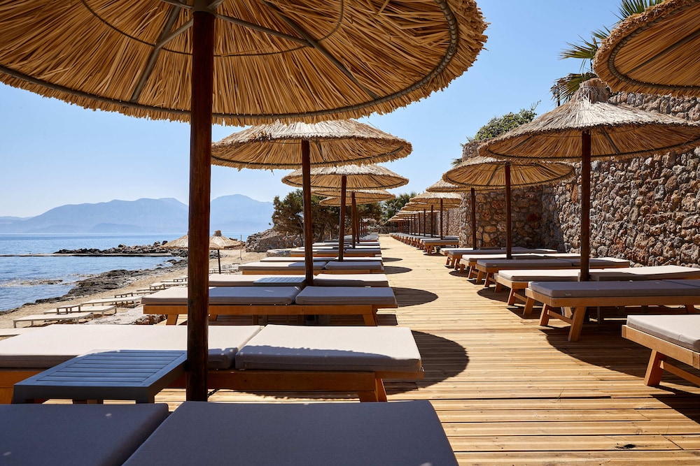 Blue Marine Resort & Spa — Beach in Ammoudara (Agios Nikolaos)