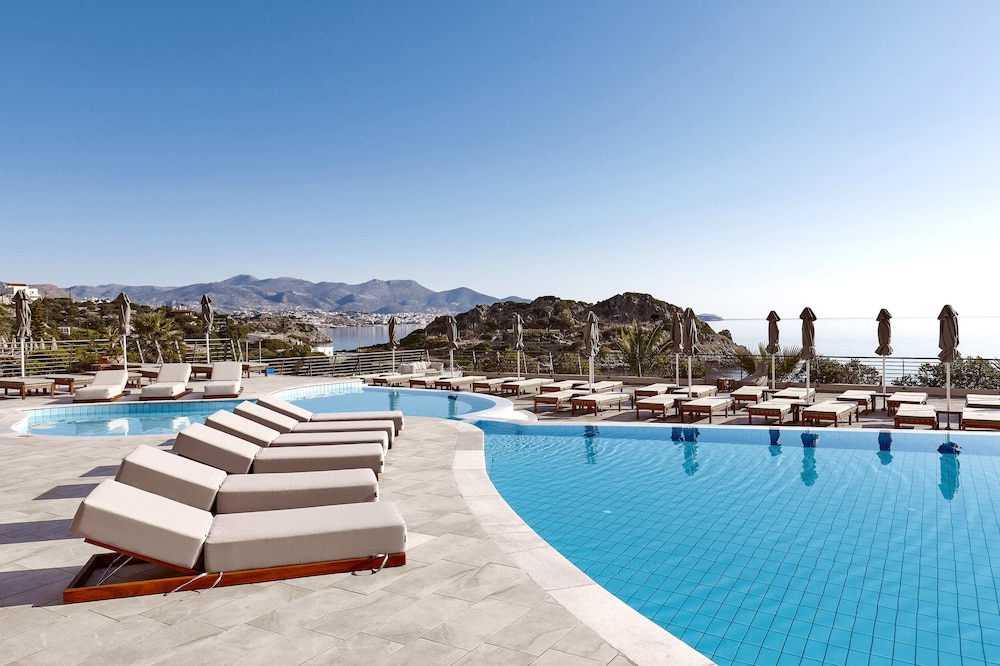 Blue Marine Resort & Spa — Swimming pool in Ammoudara (Agios Nikolaos)