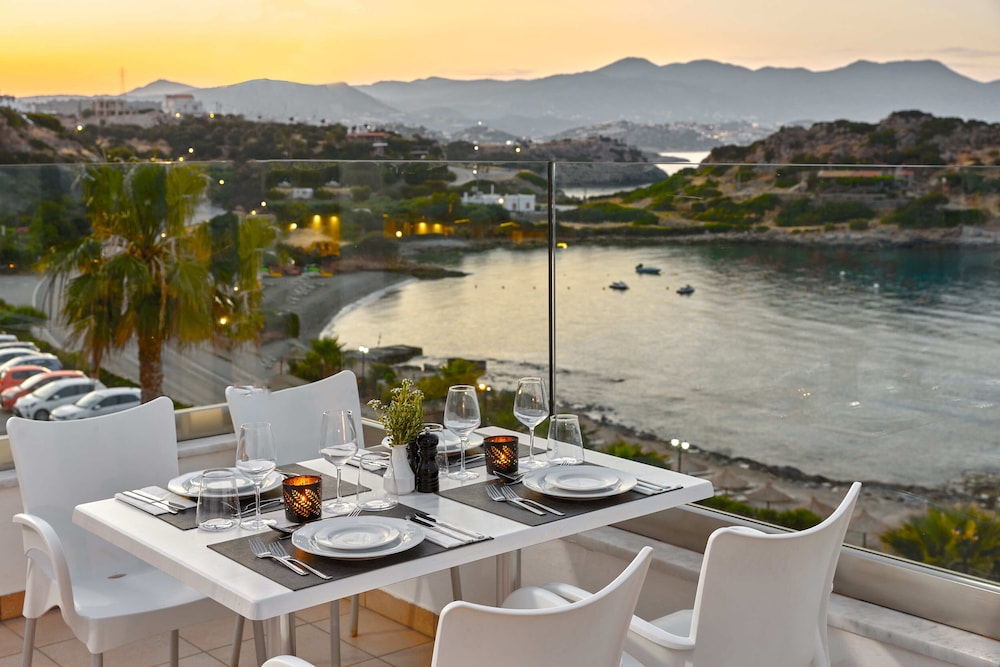 Blue Marine Resort & Spa — Restaurant & bars in Ammoudara (Agios Nikolaos)