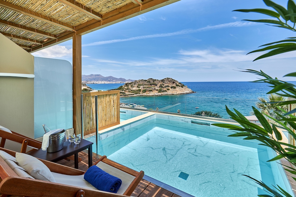 Blue Marine Resort & Spa — Swimming pool in Ammoudara (Agios Nikolaos)