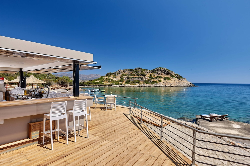 Blue Marine Resort & Spa — Restaurant & bars in Ammoudara (Agios Nikolaos)
