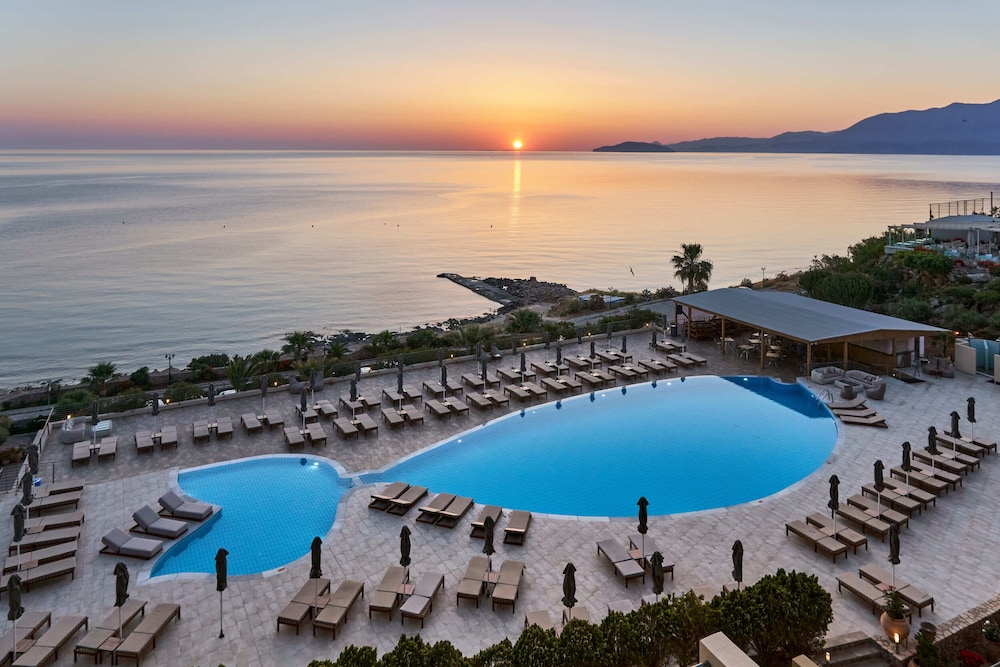 Blue Marine Resort & Spa — Swimming pool in Ammoudara (Agios Nikolaos)