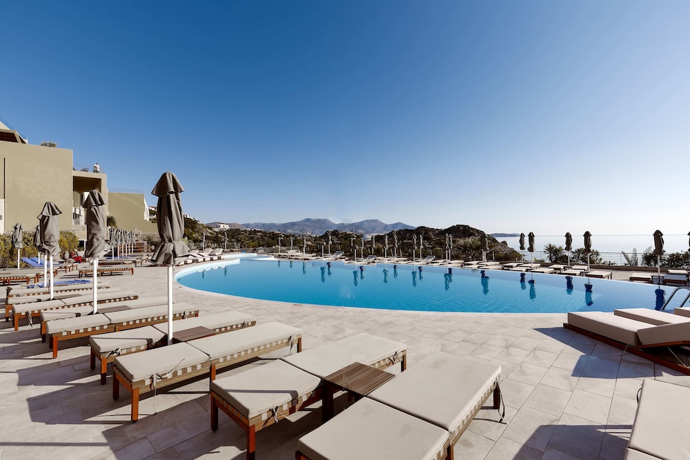Blue Marine Resort & Spa — Swimming pool in Ammoudara (Agios Nikolaos)