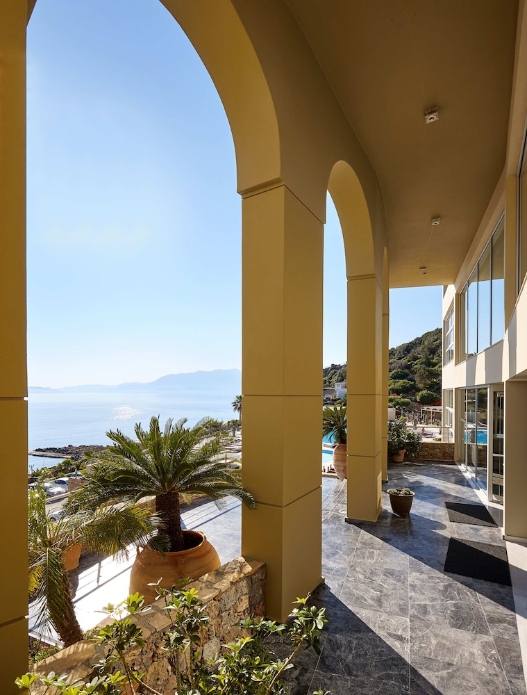 Blue Marine Resort & Spa — Hotel building in Ammoudara (Agios Nikolaos)