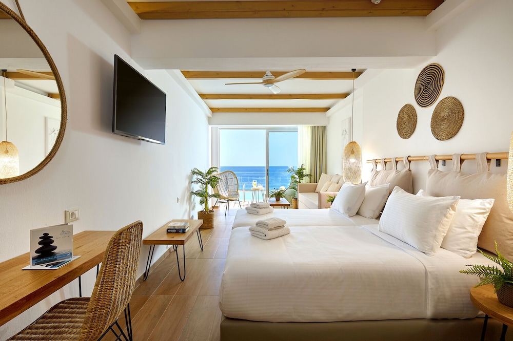 Blue Marine Resort & Spa — Hotel rooms in Ammoudara (Agios Nikolaos)