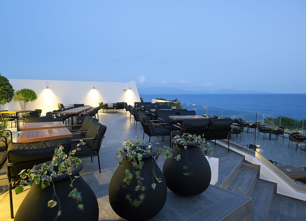 Dimitra Beach Hotel & Suites — Restaurant & bars in Psalidi, South Aegean
