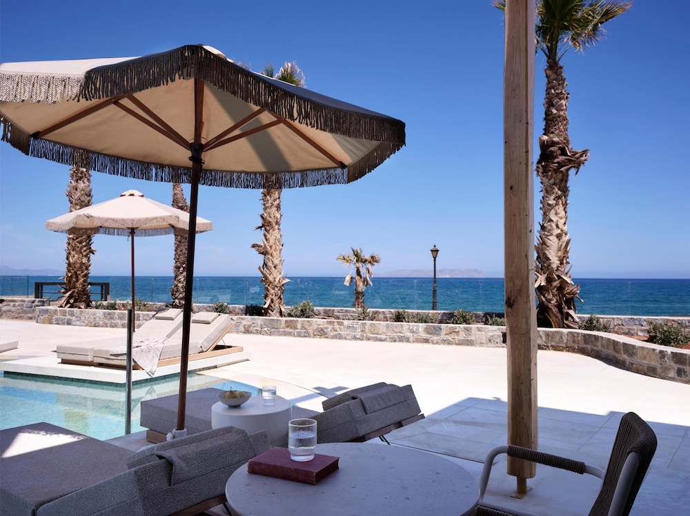 Stella Blue Seaside Resort - All inclusive — Rooms in Aposelemis