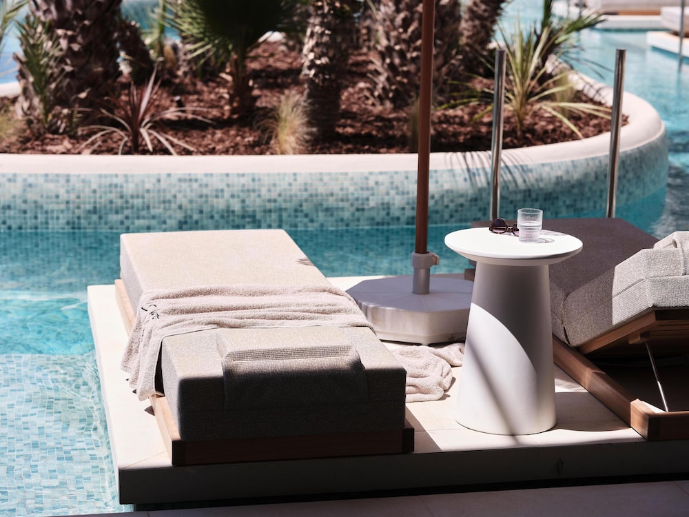 Stella Blue Seaside Resort - All inclusive — Rooms in Aposelemis