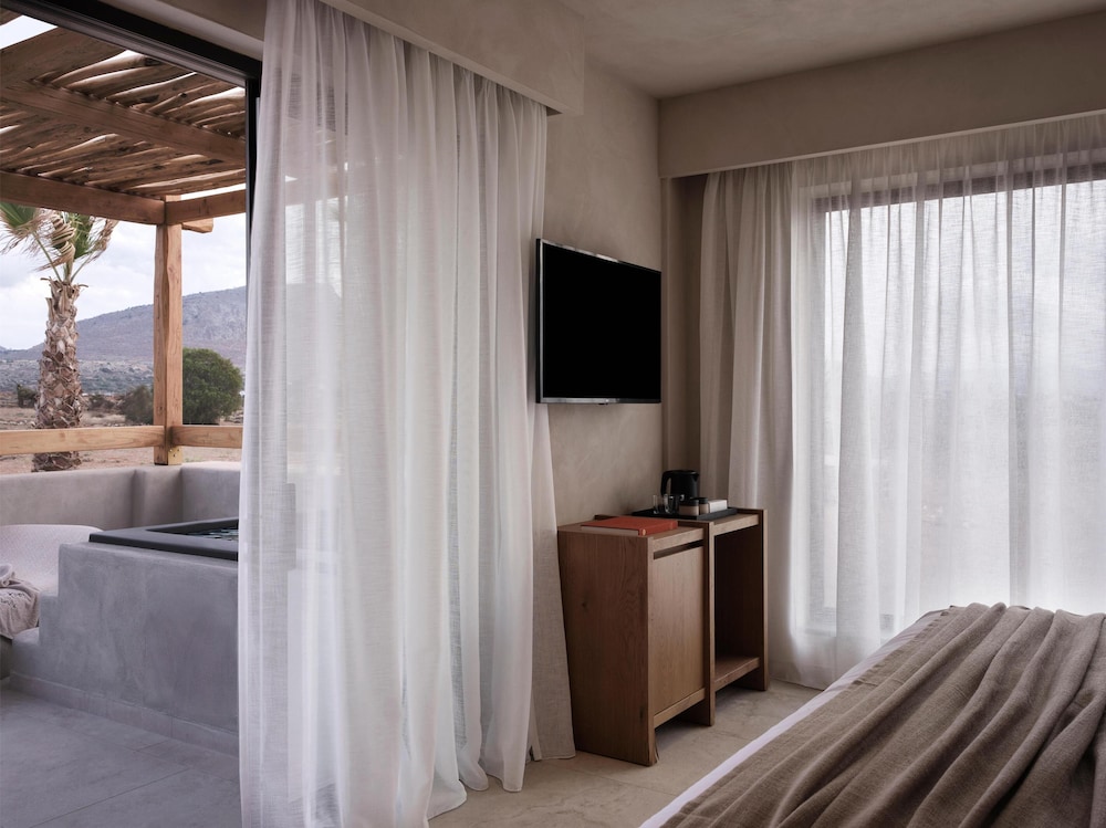 Stella Blue Seaside Resort - All inclusive — Rooms in Aposelemis