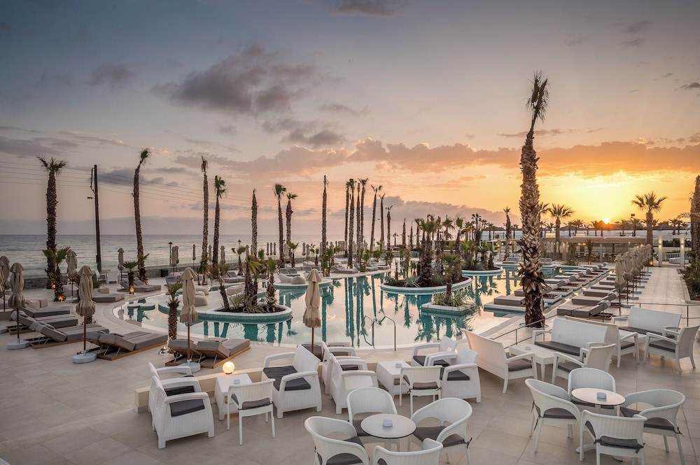 Stella Blue Seaside Resort - All inclusive — Outdoor in Aposelemis