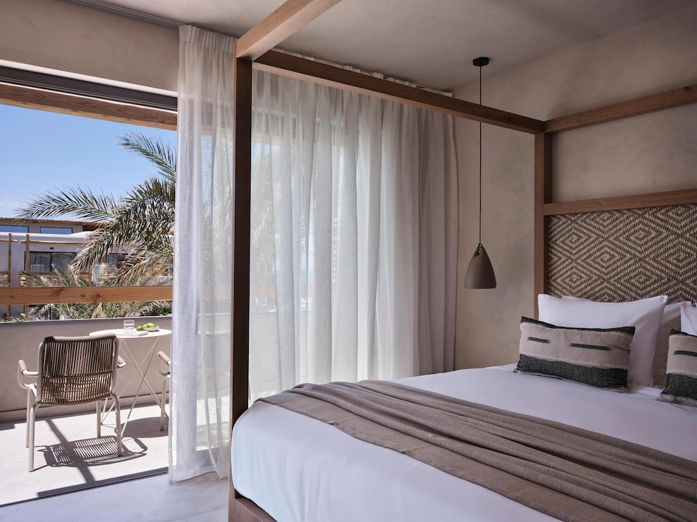 Stella Blue Seaside Resort - All inclusive — Rooms in Aposelemis