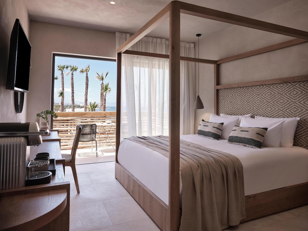 Stella Blue Seaside Resort - All inclusive — Rooms in Aposelemis
