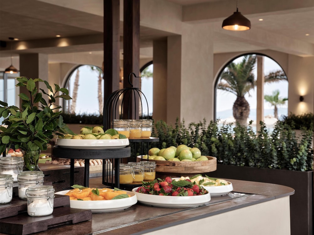Stella Blue Seaside Resort - All inclusive — Restaurant in Aposelemis