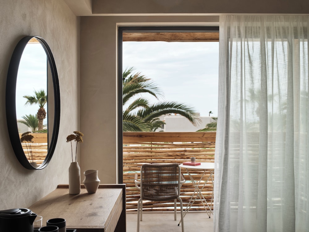 Stella Blue Seaside Resort - All inclusive — Rooms in Aposelemis