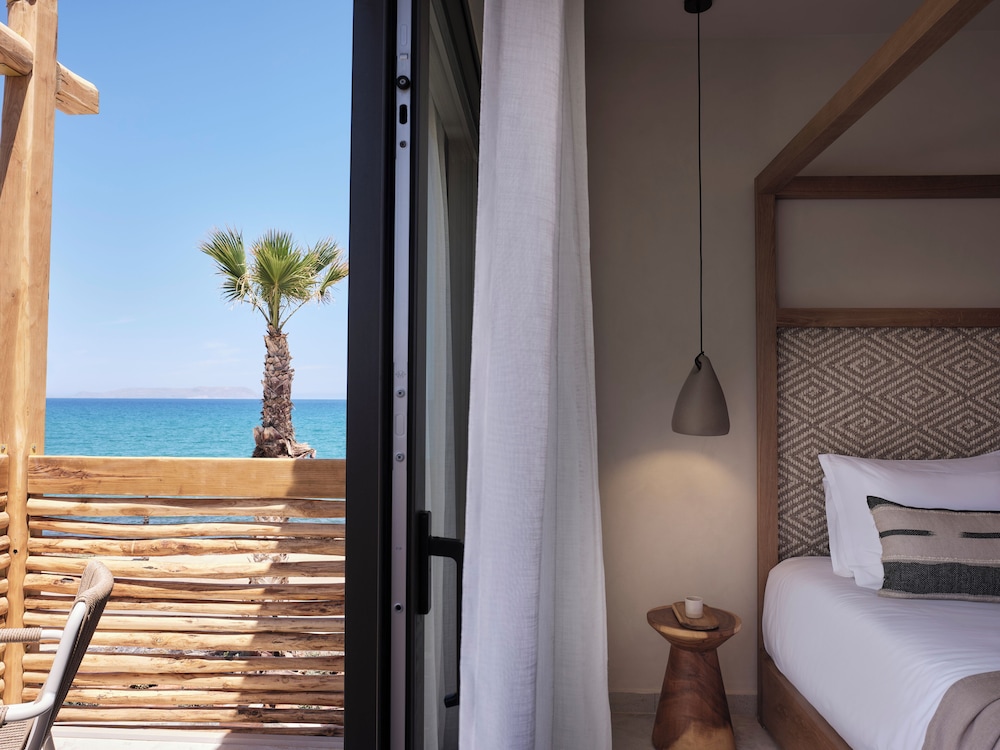 Stella Blue Seaside Resort - All inclusive — Outdoor in Aposelemis