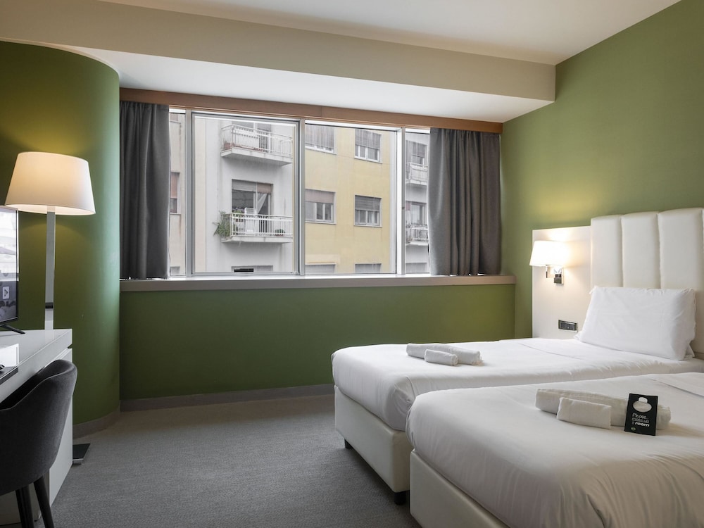 B&B Hotel Trapani Crystal — Hotel rooms in Trapani, Sicily