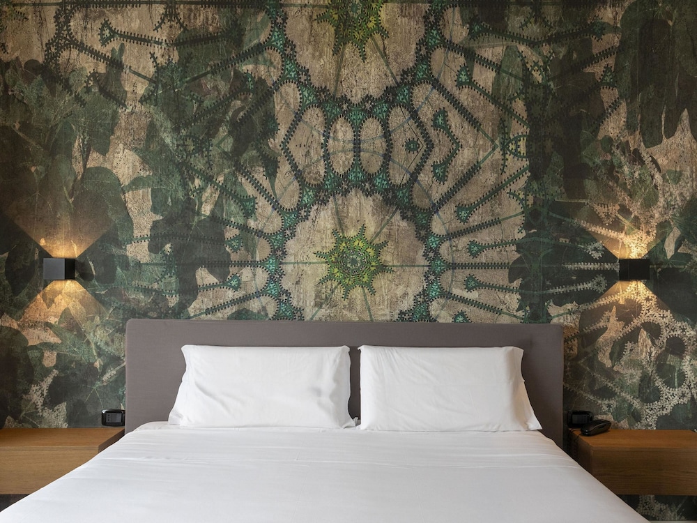 B&B Hotel Trapani Crystal — Hotel rooms in Trapani, Sicily