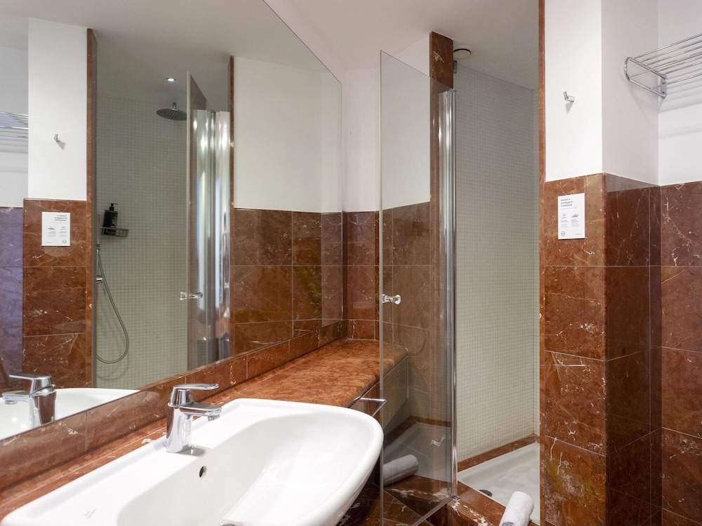 B&B Hotel Trapani Crystal — Hotel rooms in Trapani, Sicily
