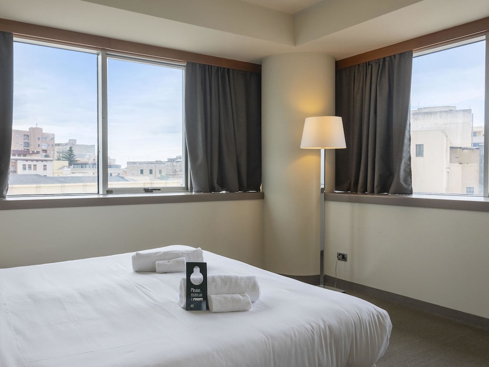B&B Hotel Trapani Crystal — Hotel rooms in Trapani, Sicily