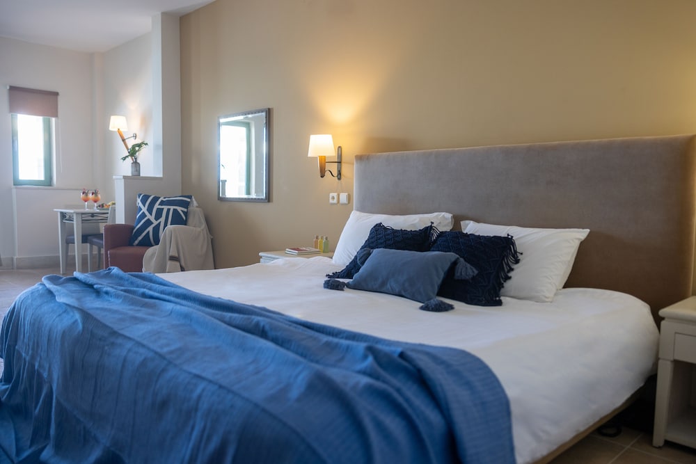 Giannoulis – Grand Bay Beach Resort - Adults Only — Hotel rooms in Platanias