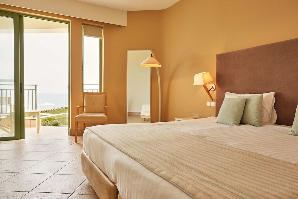 Giannoulis – Grand Bay Beach Resort - Adults Only — Hotel rooms in Platanias