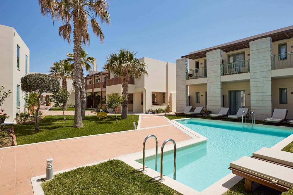 Giannoulis – Grand Bay Beach Resort - Adults Only — Swimming pool in Platanias