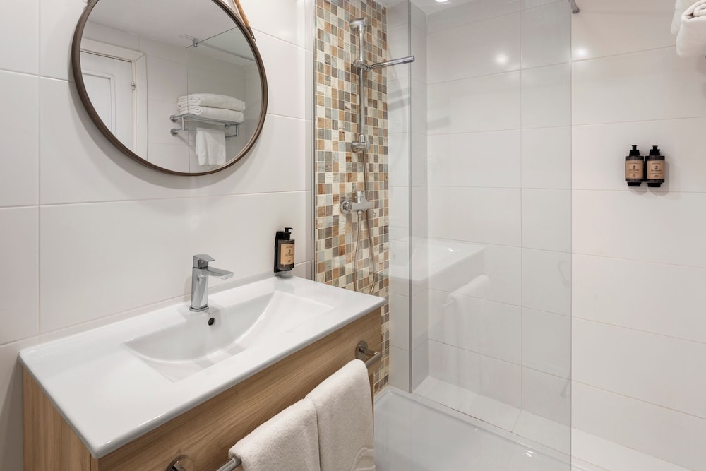 Aparthotel Green Garden — Hotel rooms in Cala Ratjada, Balearic Islands