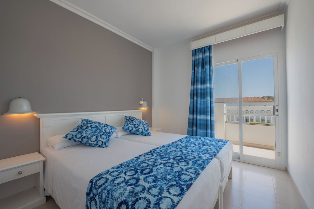 Aparthotel Green Garden — Hotel rooms in Cala Ratjada, Balearic Islands