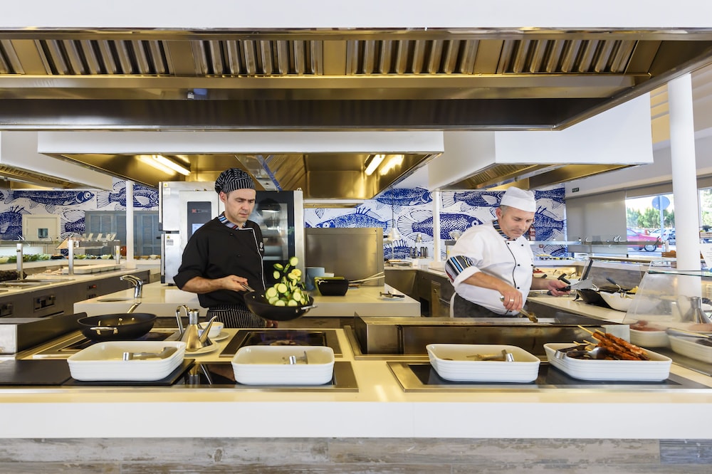 Aparthotel Green Garden — Restaurant & bars in Cala Ratjada, Balearic Islands