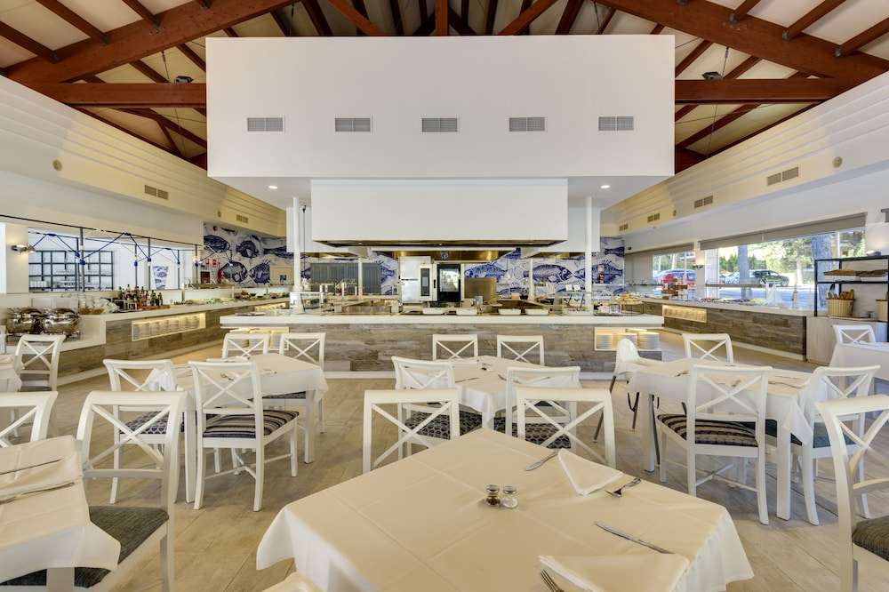 Aparthotel Green Garden — Restaurant & bars in Cala Ratjada, Balearic Islands