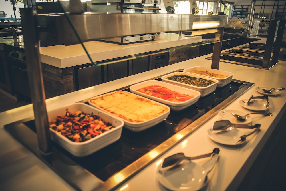 Aparthotel Green Garden — Restaurant & bars in Cala Ratjada, Balearic Islands