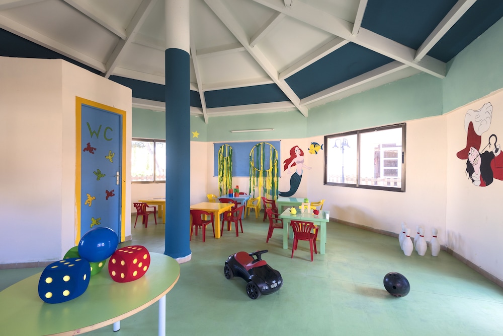 Aparthotel Green Garden — Attractions for children in Cala Ratjada, Balearic Islands