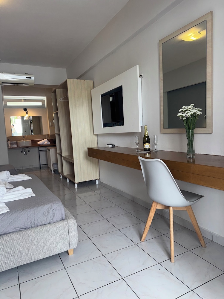 Klelia Beach Hotel - All Inclusive — Hotel rooms in Kalamaki (Zakynthos), Ionian Islands