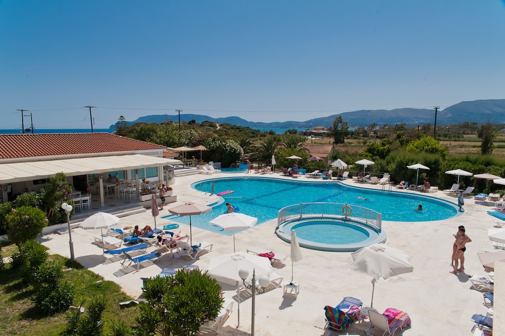 Klelia Beach Hotel - All Inclusive — Swimming pool in Kalamaki (Zakynthos), Ionian Islands