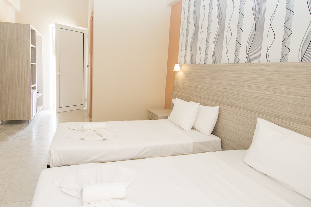 Klelia Beach Hotel - All Inclusive — Hotel rooms in Kalamaki (Zakynthos), Ionian Islands
