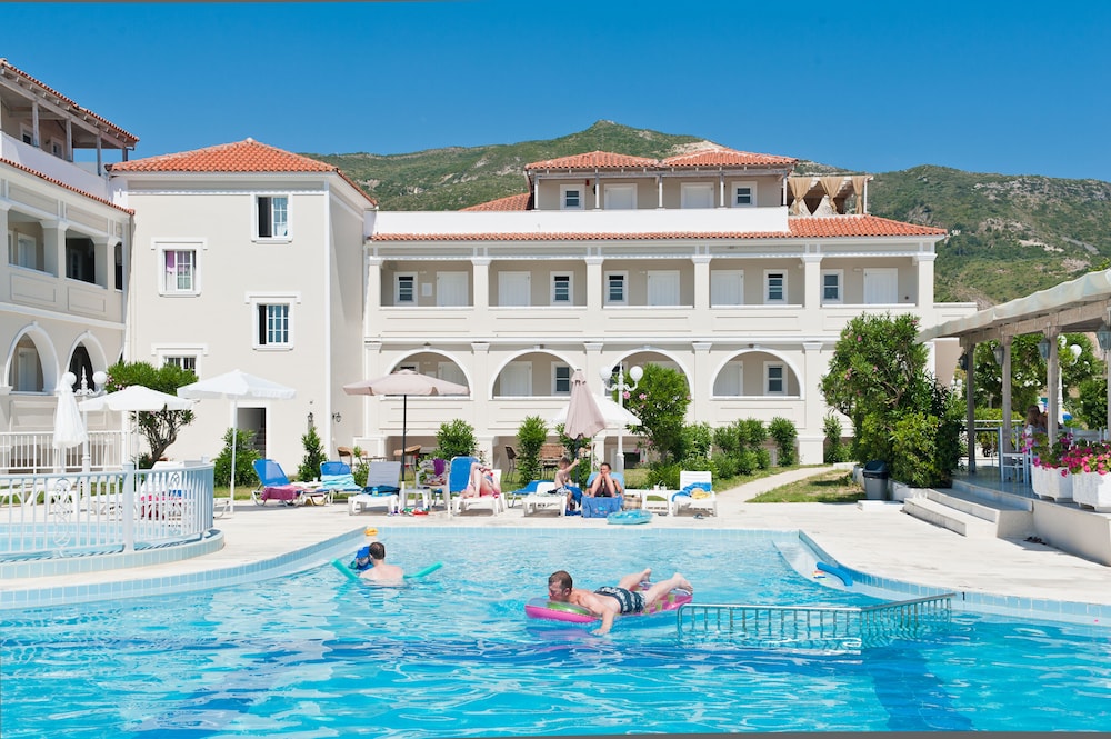Klelia Beach Hotel - All Inclusive — Swimming pool in Kalamaki (Zakynthos), Ionian Islands