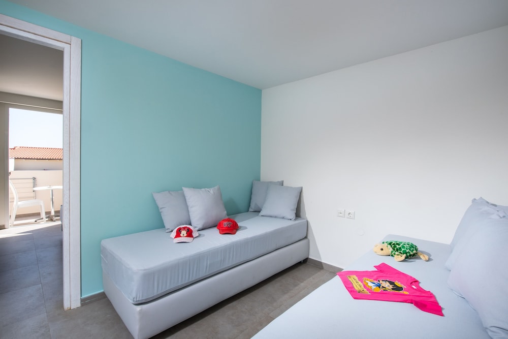 Odyssia Beach Hotel — Hotel rooms in Rethymnon