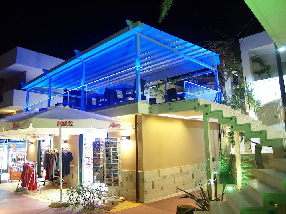 Odyssia Beach Hotel — Restaurant & bars in Rethymnon