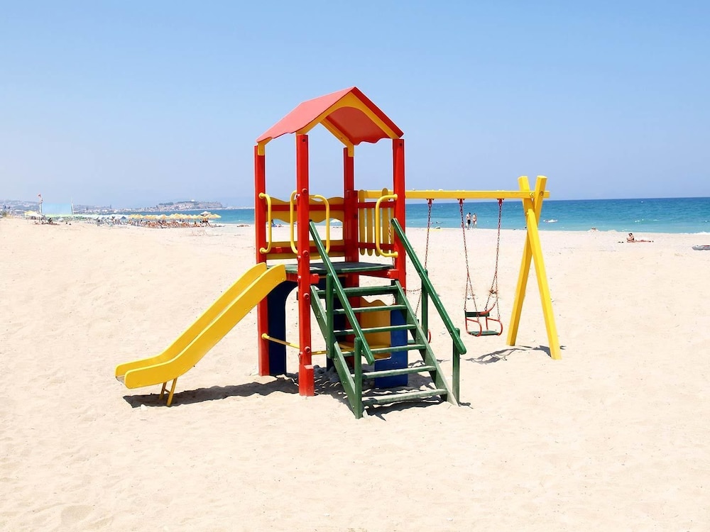 Odyssia Beach Hotel — Beach in Rethymnon