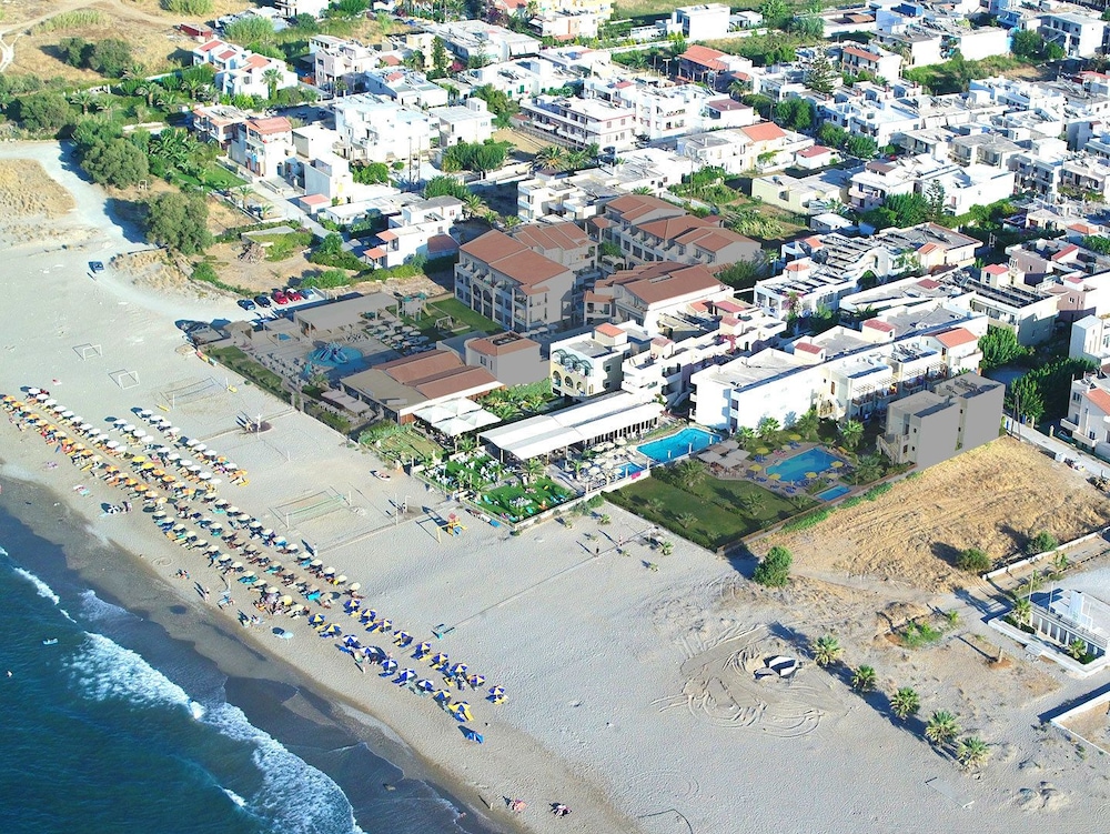 Odyssia Beach Hotel — Beach in Rethymnon