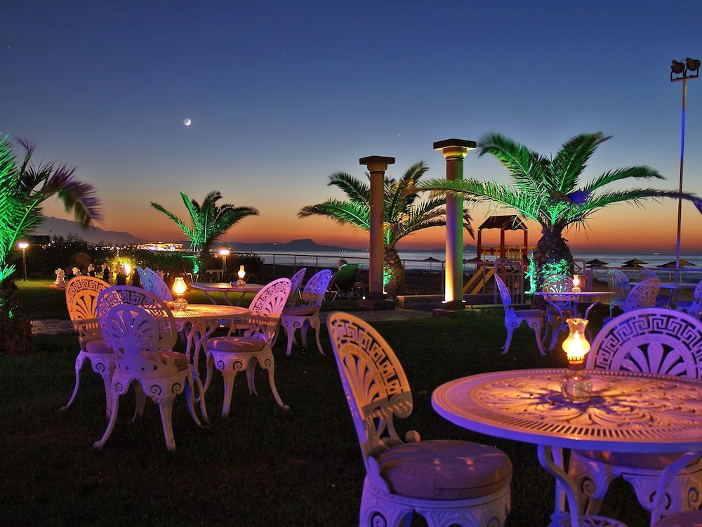 Odyssia Beach Hotel — Restaurant & bars in Rethymnon
